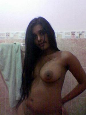 Panadura Couple Scandal Nude_32.jpg Cute Kerala Babe in White Panties and Nude